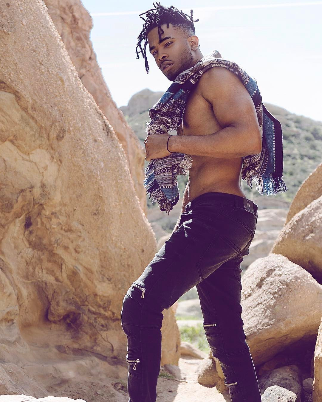 Artist Profile Elijah Blake Pictures